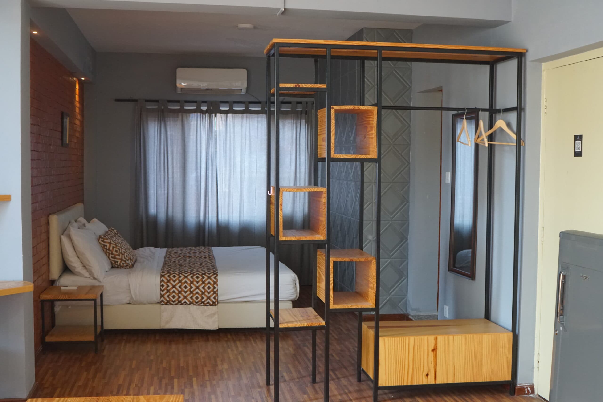 Deluxe Queen Room  image 3