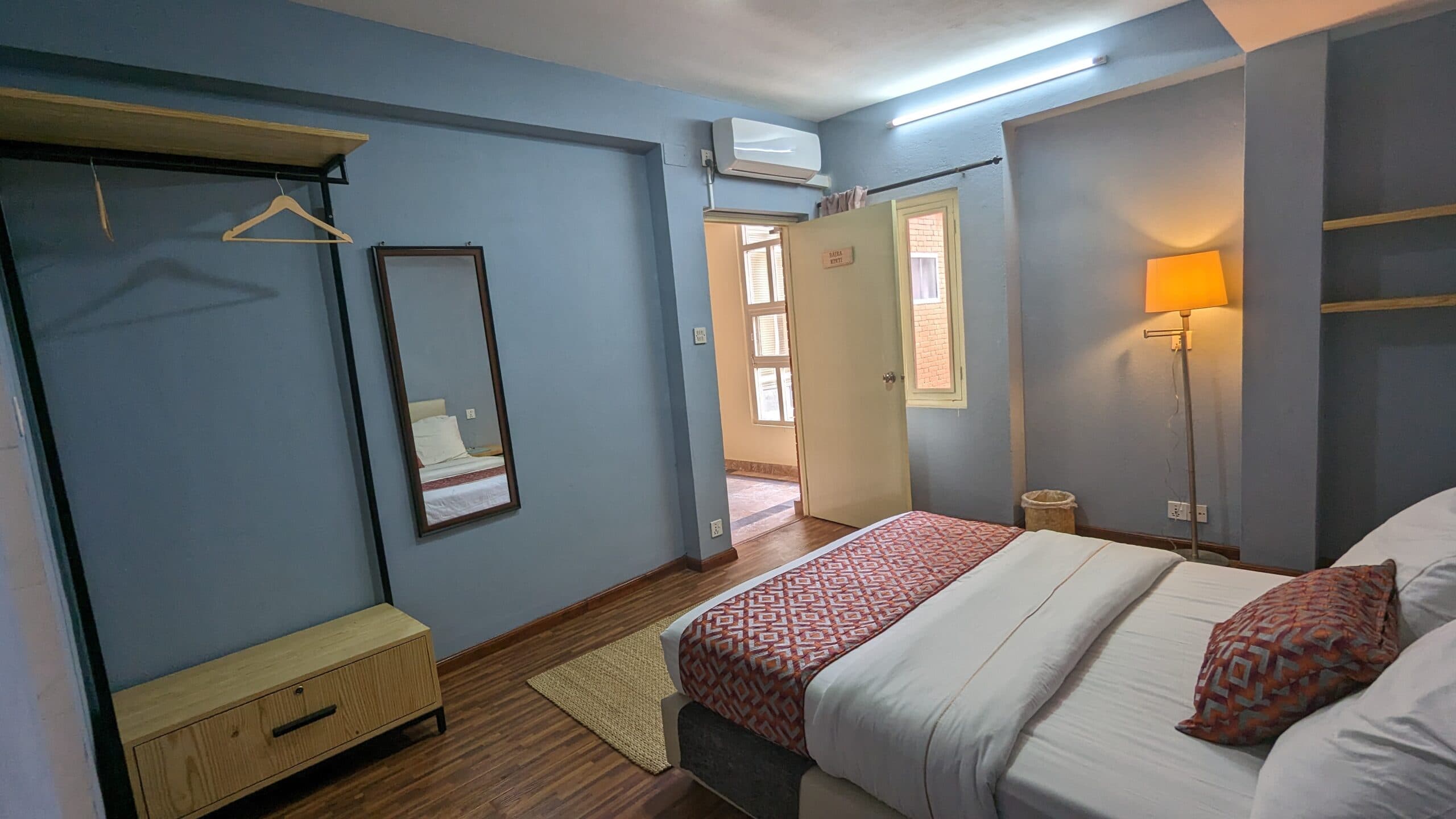 Deluxe Queen Room  image 1