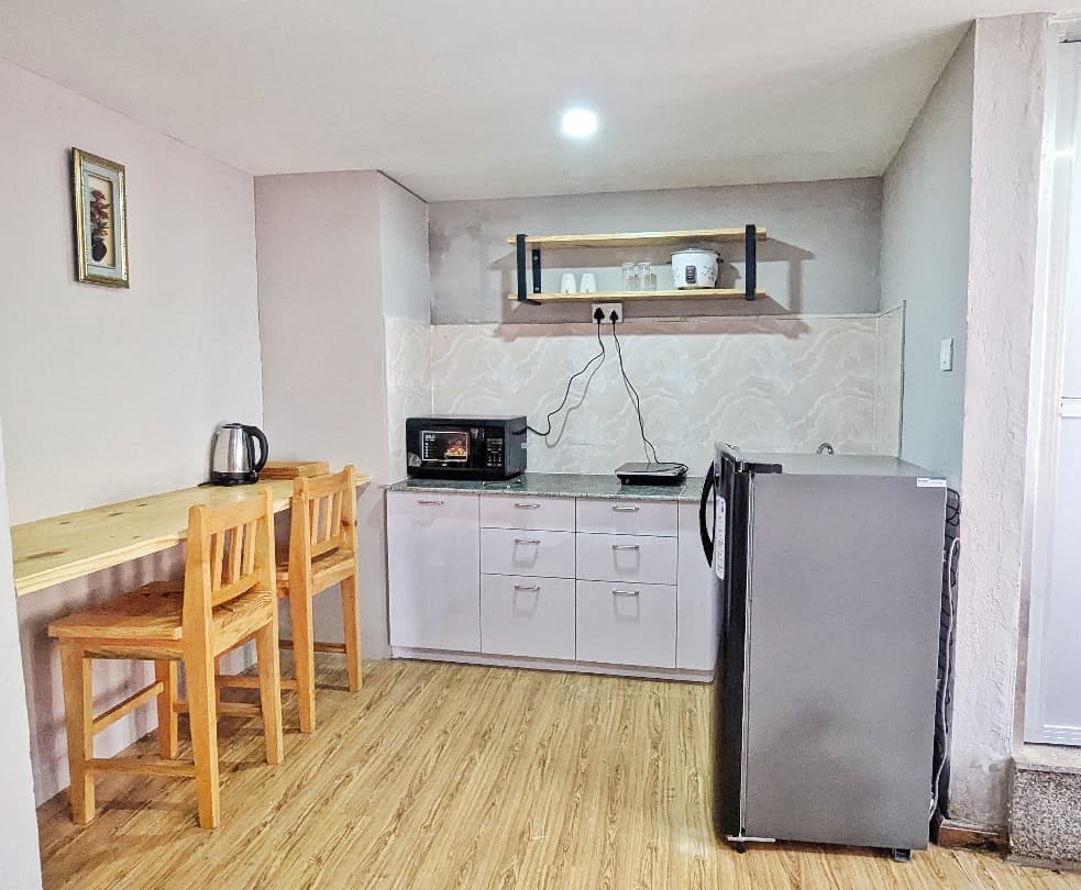 Studio Apartment image 3
