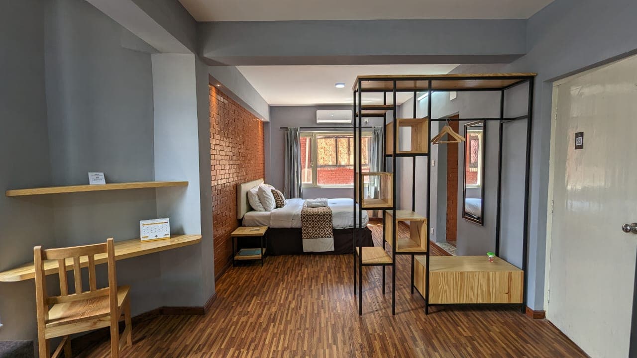 Studio Apartment